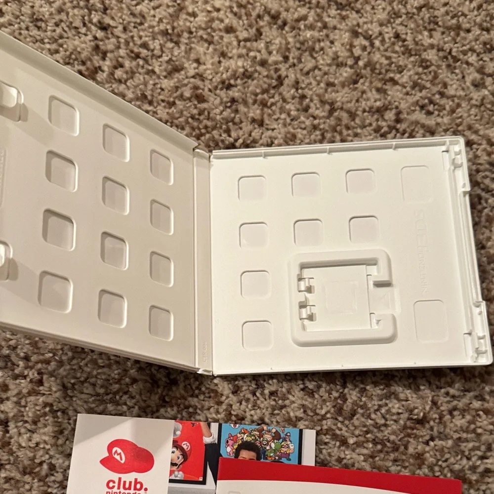 Nintendo Super Mario 3D Land for 3DS CASE ONLY w/instruction books